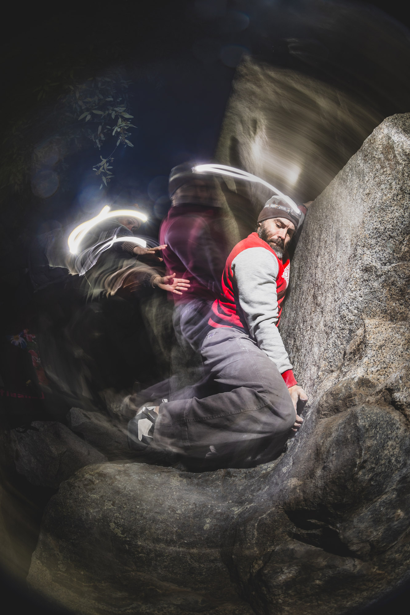 Justin Alarcon no Tiamat - V10 em Yosemite